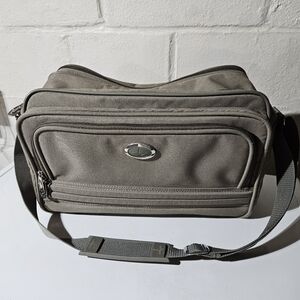 Vintage Atlantic Garment Bag